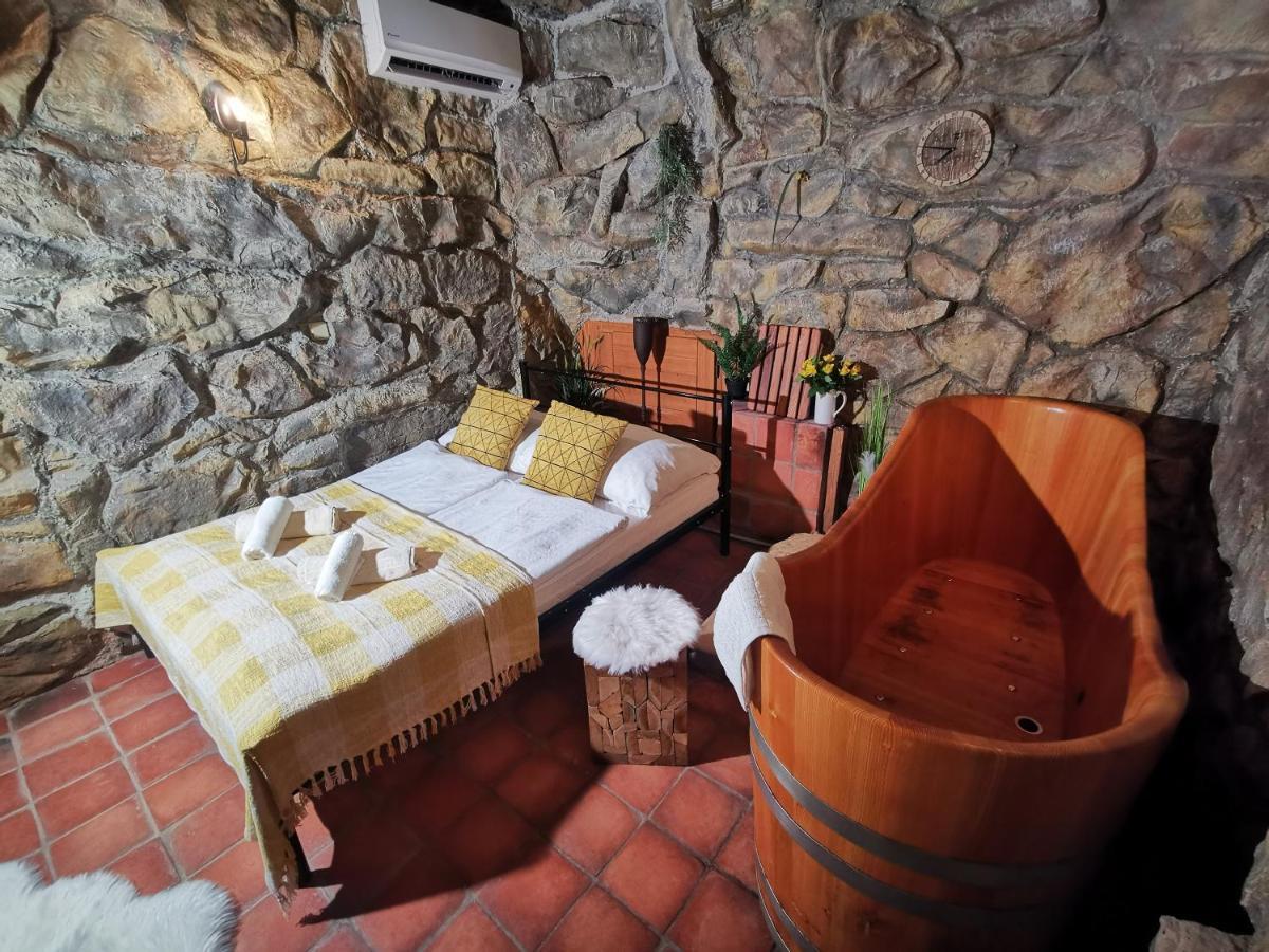Hotel U Cisare Iii. Mělník Extérieur photo